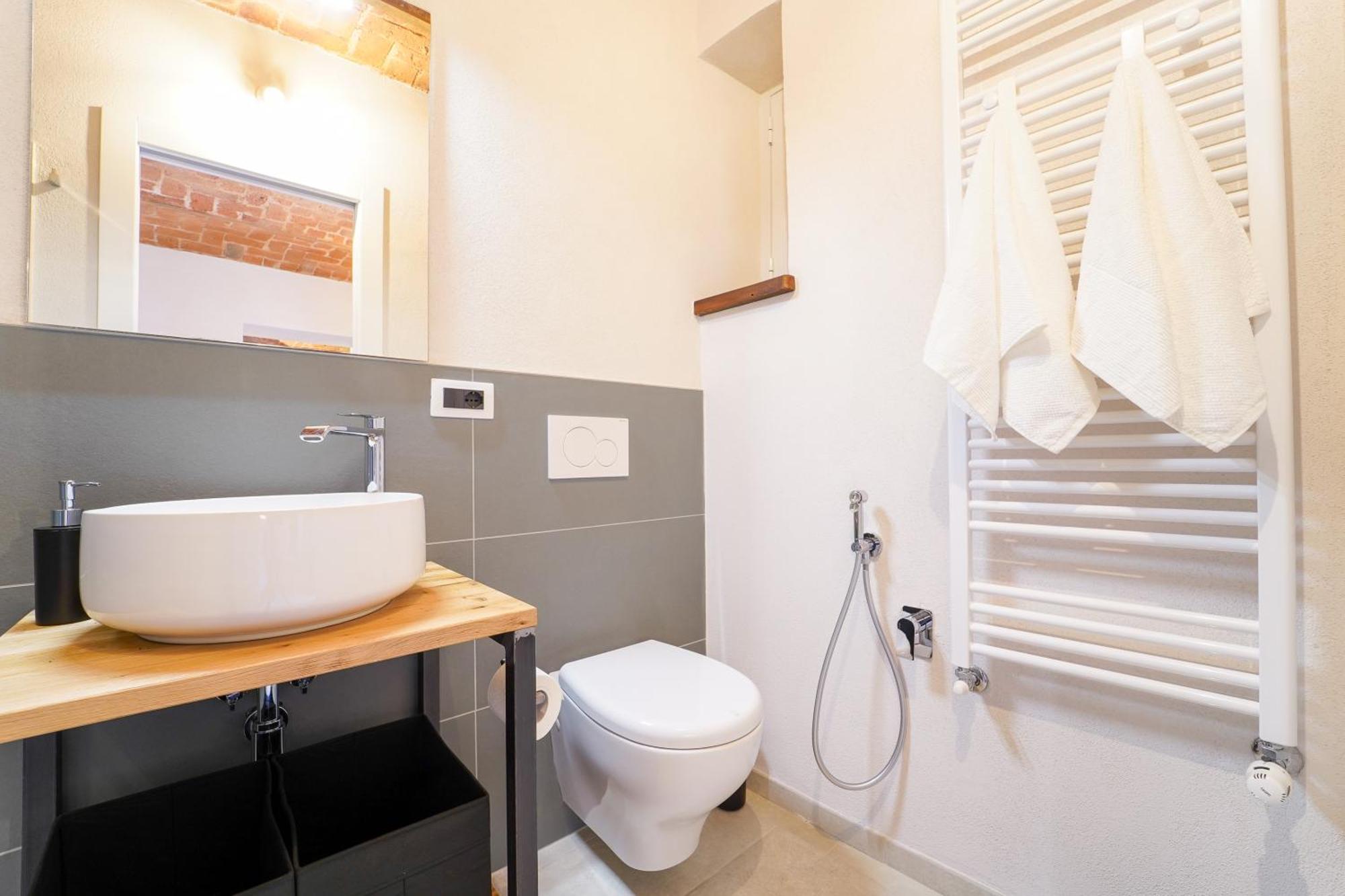 Il Ni Cuni Apartment Cuneo Ngoại thất bức ảnh